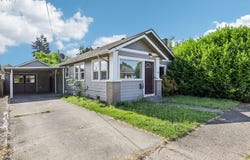 1004 S 5TH AVE, Kelso, WA 98626