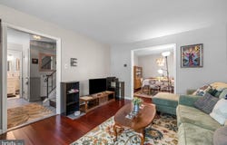 1780 FOREST DRIVE, WILLIAMSTOWN, NJ 08094