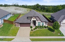 1221 Brookview Drive, Justin, TX 76247