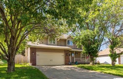 1113 Creighton Road, Papillion, NE 68046