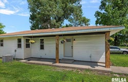 707 N ADAMS Street, Lincoln, IL 62656