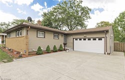 4938 N Sedgewick Road, Lyndhurst, OH 44124