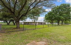 6807 E Texas Street, Walnut Springs, TX 76690