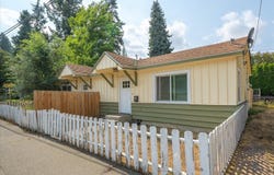 864 S Sherman St, Spokane, WA 99202