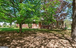 2226 HARNEY ROAD, LITTLESTOWN, PA 17340