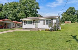 142  N Maple  ST, Cave Springs, AR 72718