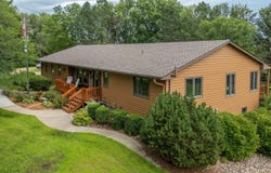 47593 Partridge St, Sioux Falls, SD 57104