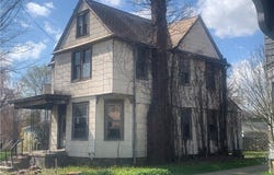 636 E Perry Street, Salem, OH 44460