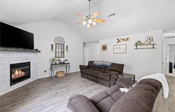 2 Leawood Place, Bella Vista, AR 72715