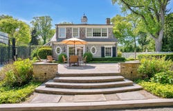 191 Elderfields Road, Manhasset, NY 11030