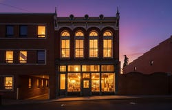 111 S AUGUSTA ST, STAUNTON, VA 24401