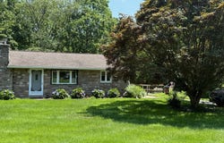 19 DOE RUN DRIVE, WARRINGTON, PA 18976