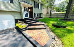 132 Dennis Drive, Cortland, OH 44410