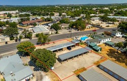 405 S Washington St, Fredericksburg, TX 78624