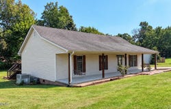 41 Foxtrot Lane, McLemoresville, TN 38235