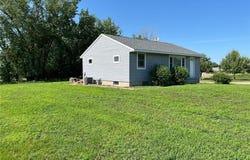 2498 Highway 60 E, Windom, MN 56101