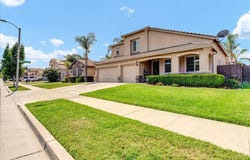 3901 W Elkhorn Avenue, Visalia, CA 93277