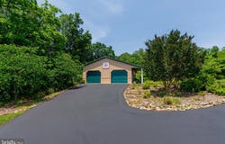 392 POCOSAN MOUNTAIN, STANARDSVILLE, VA 22973