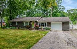 5674 Brunswick Boulevard, Waterford, MI 48327