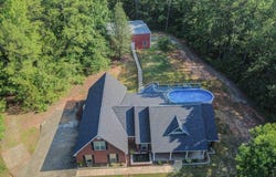 49 Calhoun Creek Road, Hamilton, GA 31811