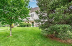 13832 54th Avenue N, Plymouth, MN 55446