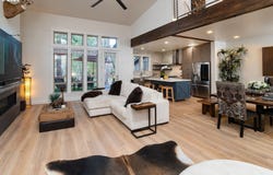 60486 SEVENTH MOUNTAIN DR, Bend, OR 97702