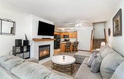 702 Horizon Drive SE, New Prague, MN 56071