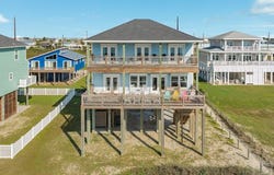 22224 Kennedy Drive, Galveston, TX 77554