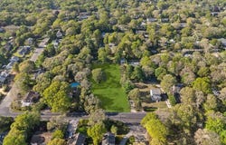 115 BAY AVE E, Hampton Bays, NY 11946