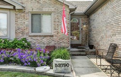53790 Meadow View Ln, New Baltimore, MI 48047