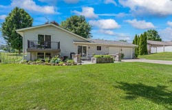 N4029 Vista Rd, Sullivan, WI 53178
