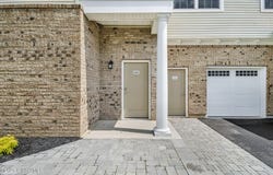 606 Vly Pointe Drive, Niskayuna, NY 12309