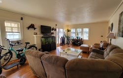 1445 W 11TH Ave, Eugene, OR 97402