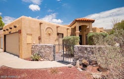 2050 Pinecone Way, Las Cruces, NM 88012