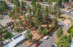 438 NE 9TH St, Bend, OR 97701