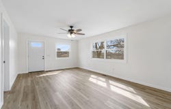 608 Main Street, Crane, MO 65633