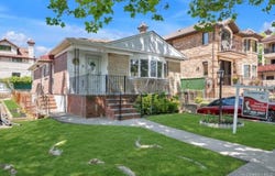 16029 21st Road, Whitestone, NY 11357