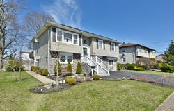 79 Commonwealth Avenue, Massapequa, NY 11758