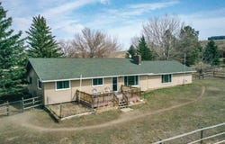 15 Milo Rd, Cody, WY 82414