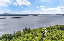 37 Parkhill Point Road, Belgrade, ME 04917