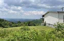 3385 Double Top Rd, Byrdstown, TN 38549