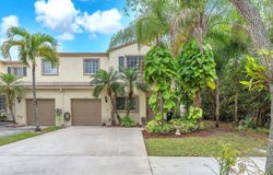 4776 Lago Vista Dr, Coconut Creek, FL 33073