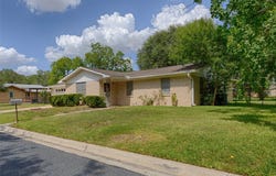 208 Matula Ave, Schulenburg, TX 78956
