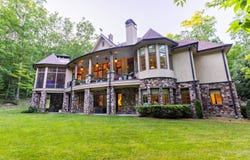 714  Beechwood Road, Lewisburg, WV 24901