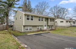 113 Warner Street, Groton, CT 06340