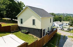 120 W Gay St, Staunton, VA 24401