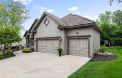 20401 W 88 Street, Lenexa, KS 66220
