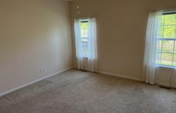 402 W Gard Drive, Crown Point, IN 46307