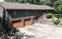 65 LINDEN Lane, Springfield, IL 62712