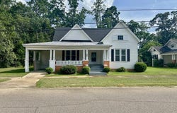 403 W MAIN ST, Samson, AL 36477